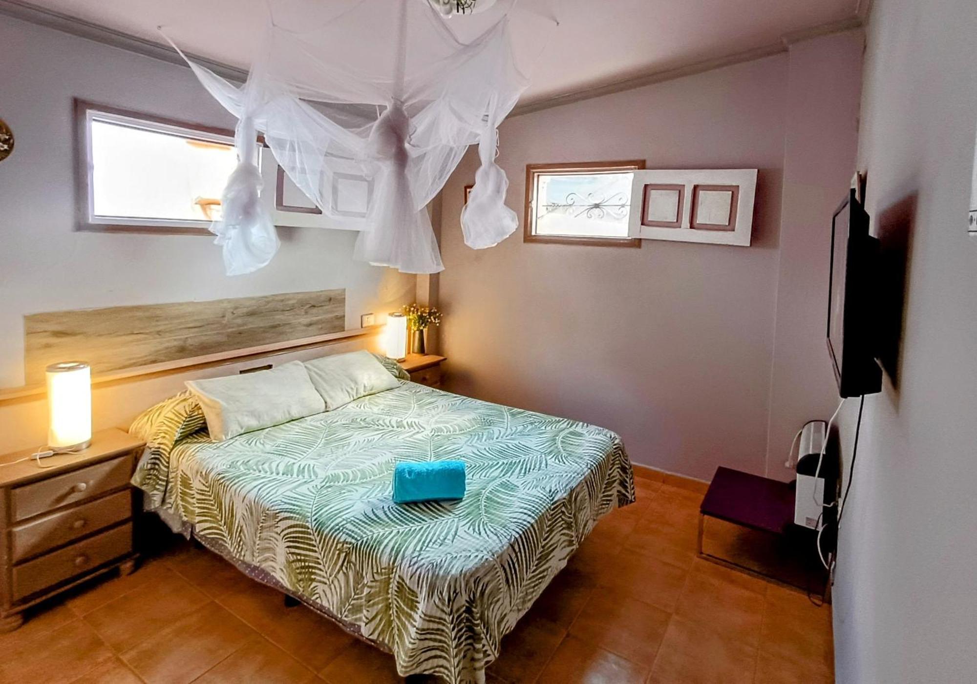 Bed and Breakfast La Casa De La Pradera Santa Lucia De Tirajana Екстер'єр фото